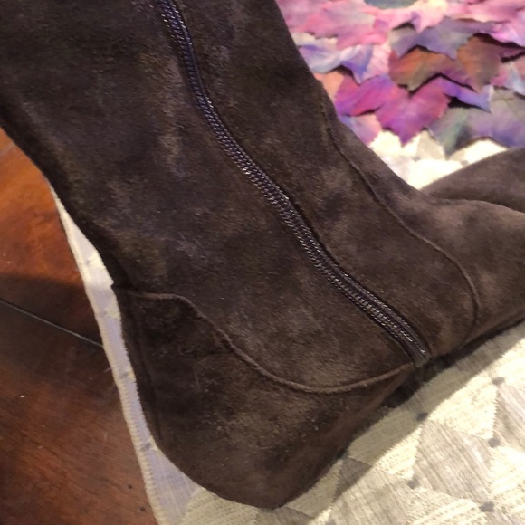 RESTRICTED ABOVE THE KNEE SUEDE BOOTS - Picture 12 of 12